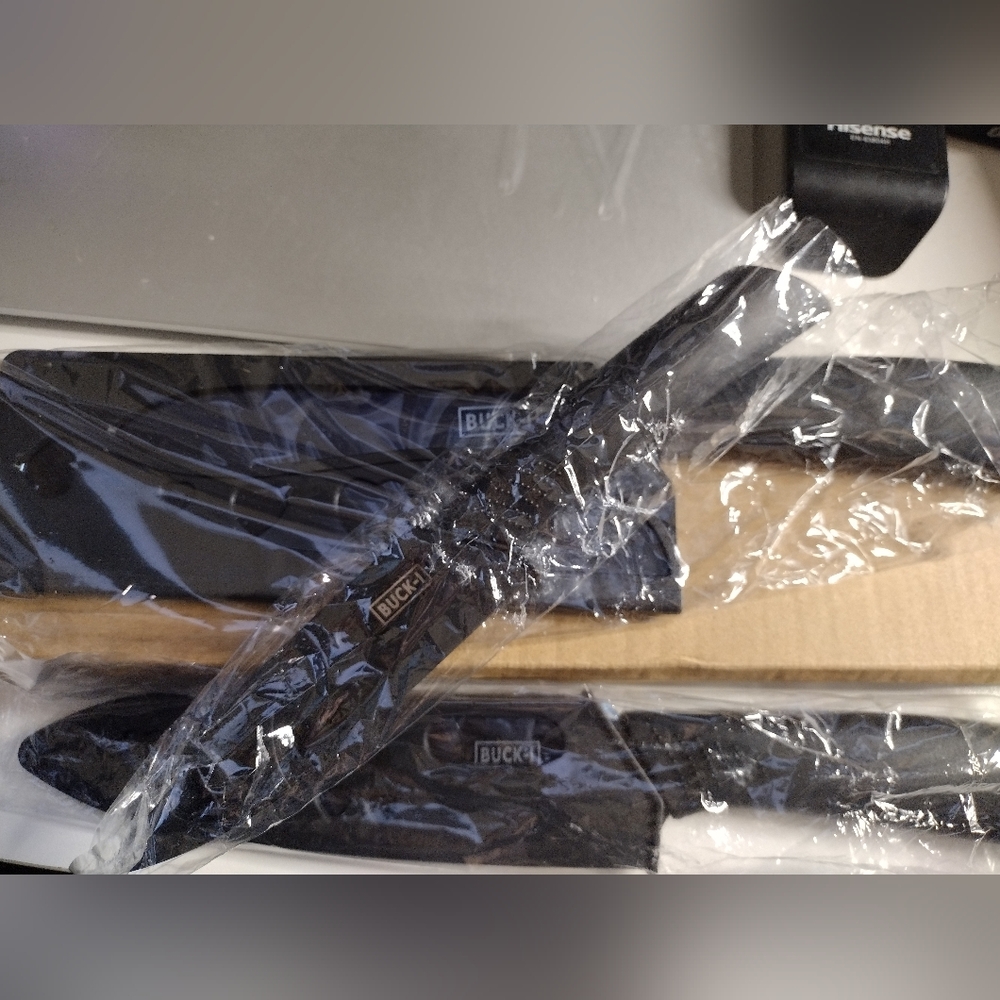 Buck-I Knives Set Of 3 with Black Covers With Hearts